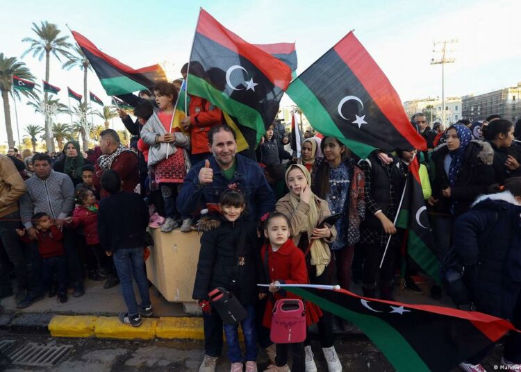 انخفاض ثروات الليبيين الى النصف: لماذا؟